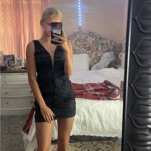 Black hoco dress! Absolutely stunning.